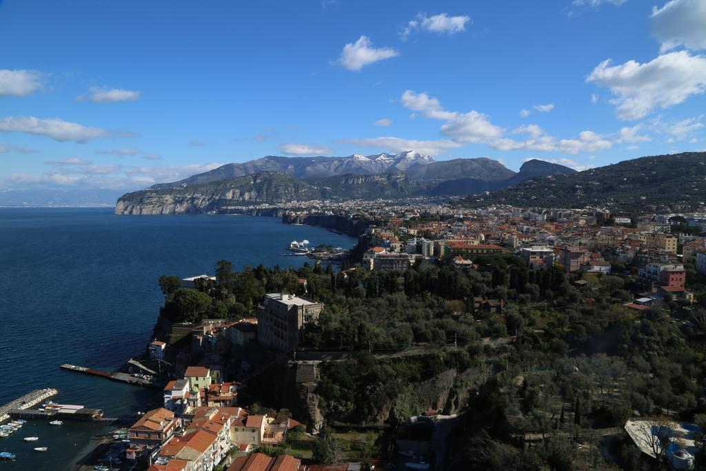 Апартаменты Terrazza Metese Мета Экстерьер фото